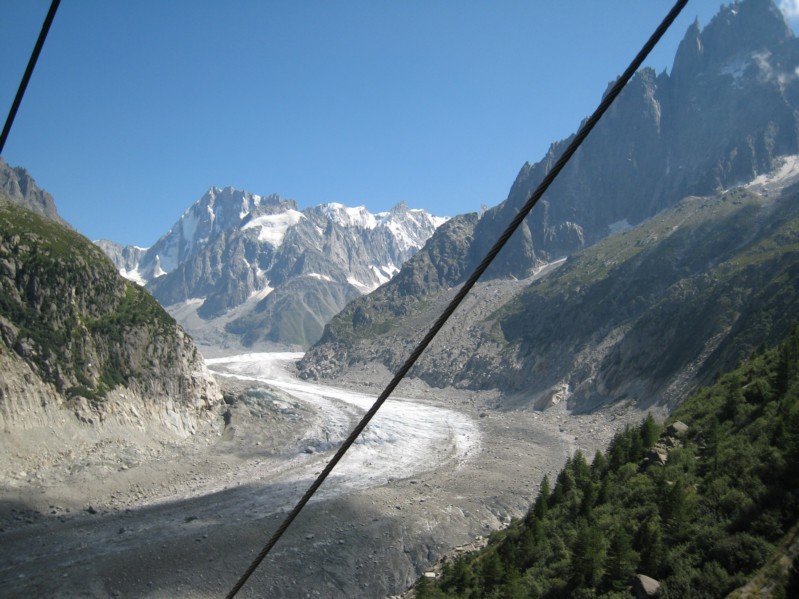 09.07.28 096 Descente vers la Mer de Glace.JPG